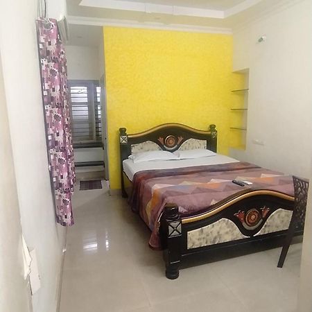 Kushi Homestay Guest House Visakhapatnam Extérieur photo